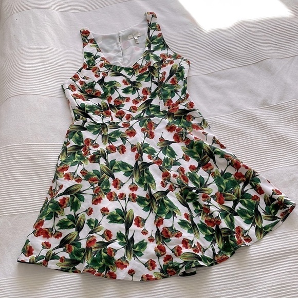 JOIE Mare Floral Linen and Silk Dress Size Medium - Picture 3 of 11